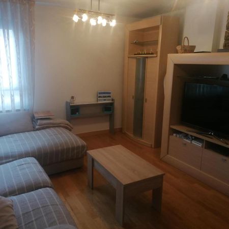 Apartamento Praga Vitoria-Gasteiz Exterior photo