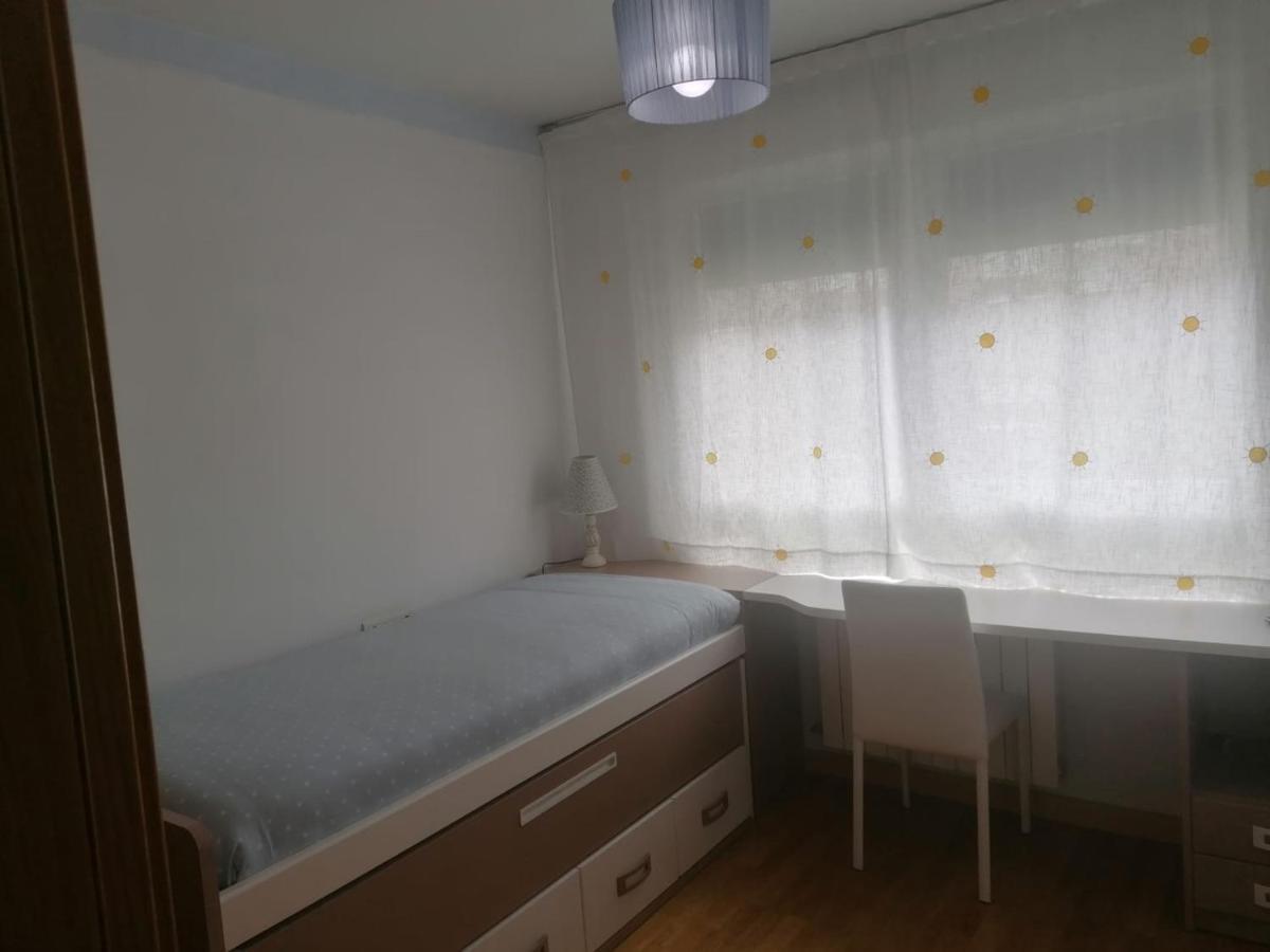 Apartamento Praga Vitoria-Gasteiz Exterior photo